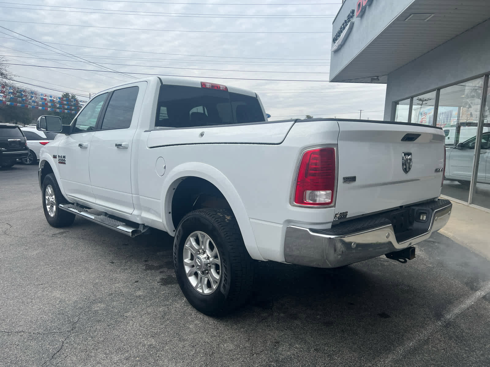 Used 2016 RAM 2500 Laramie w/ Convenience Group image 10
