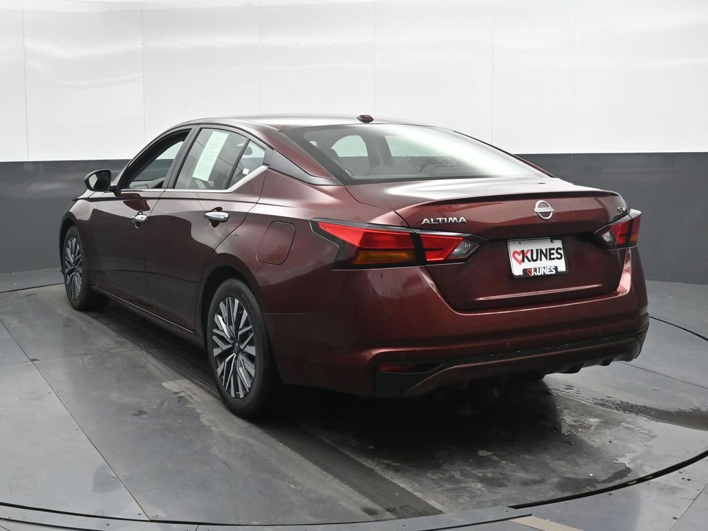 Used 2023 Nissan Altima 2.5 SV image 10