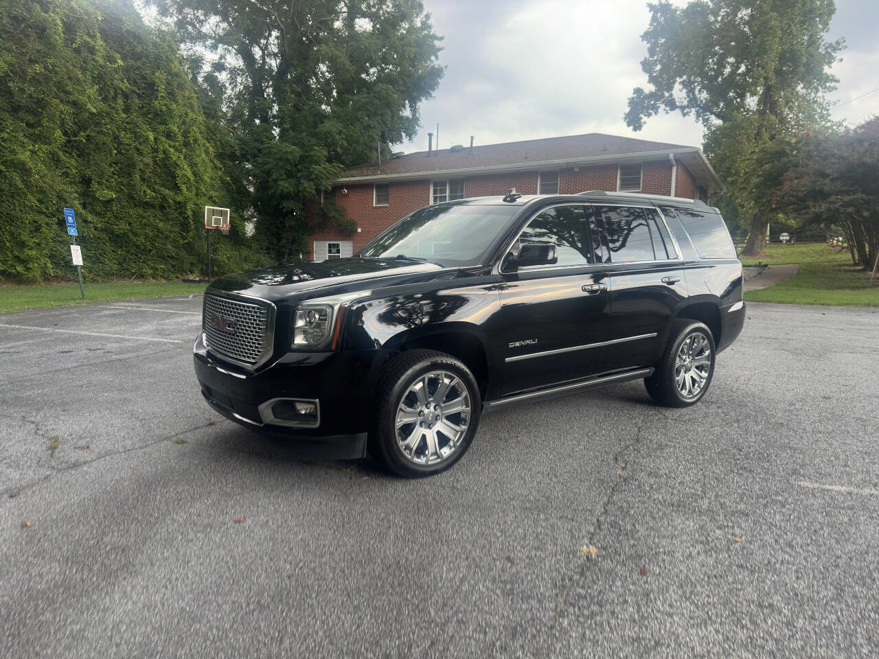 Used 2017 GMC Yukon Denali w/ Open Road Package