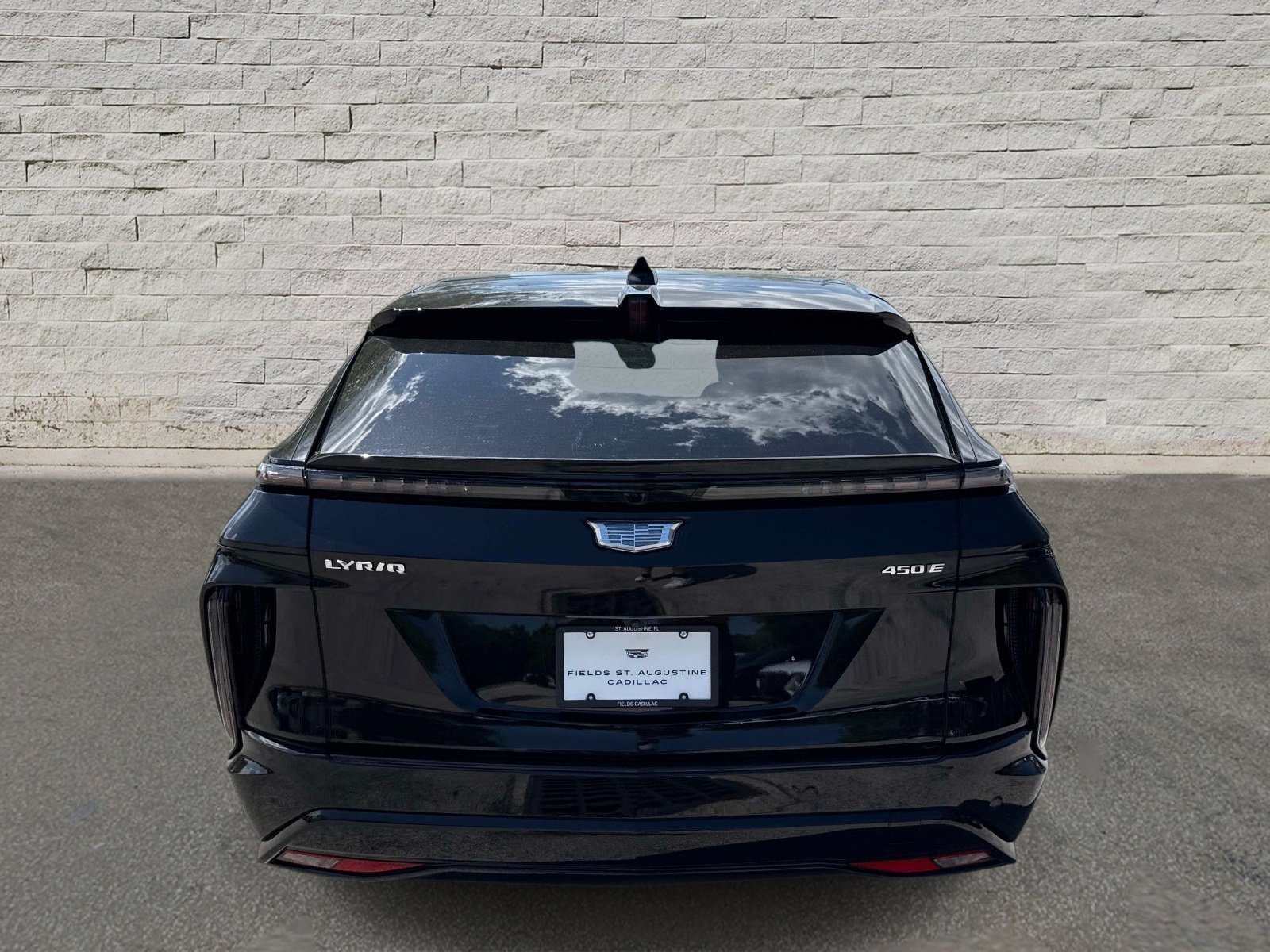 New 2026 Cadillac Lyriq Signature Sport w/ LPO, Floor Liner Package RWD image 6
