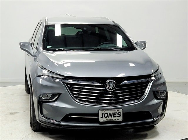 Used 2024 Buick Enclave Premium image 2