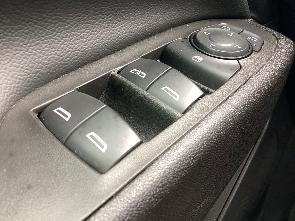 Used 2024 Chevrolet Equinox LT image 27