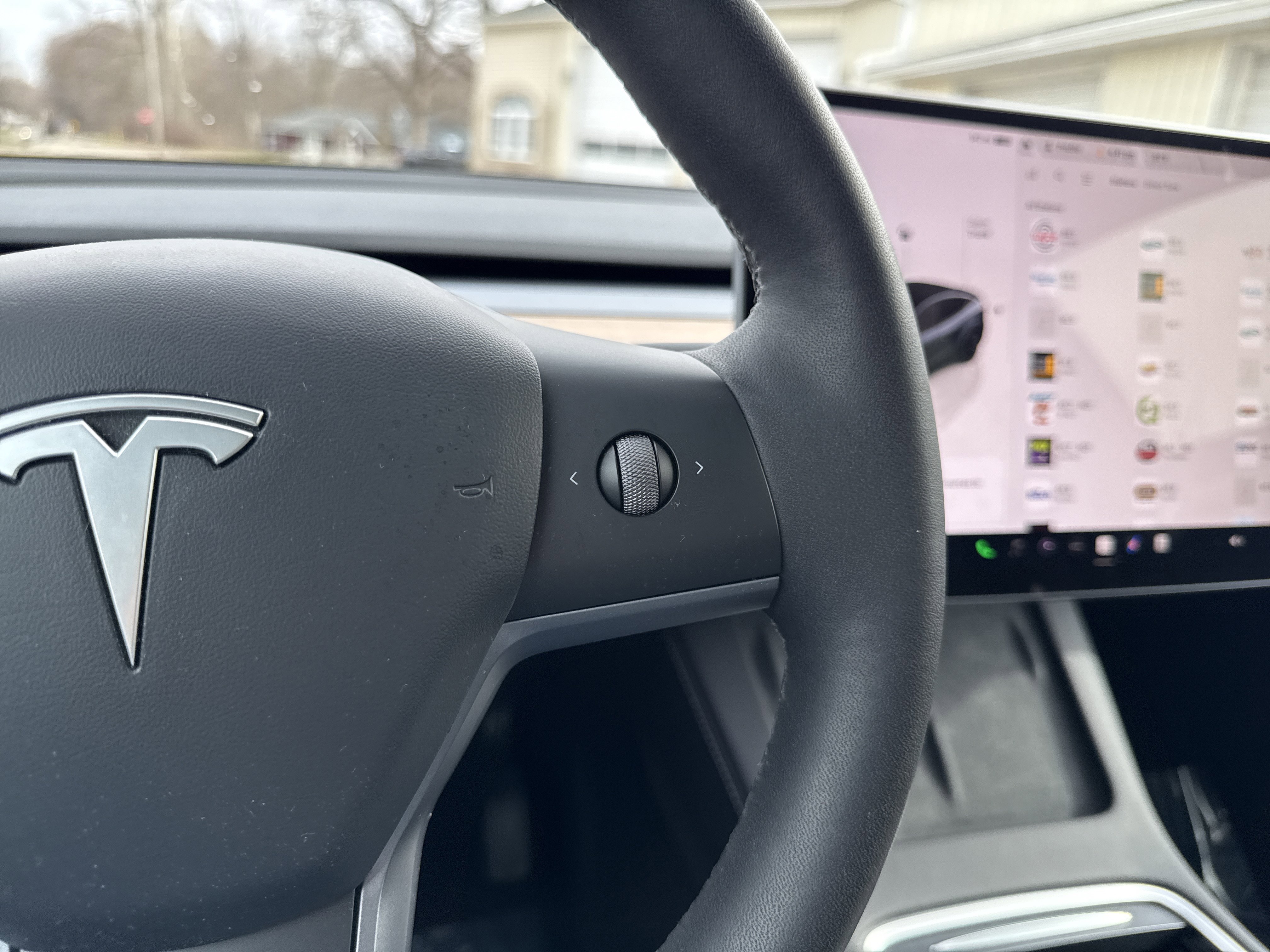 Used 2024 Tesla Model Y Long Range image 32