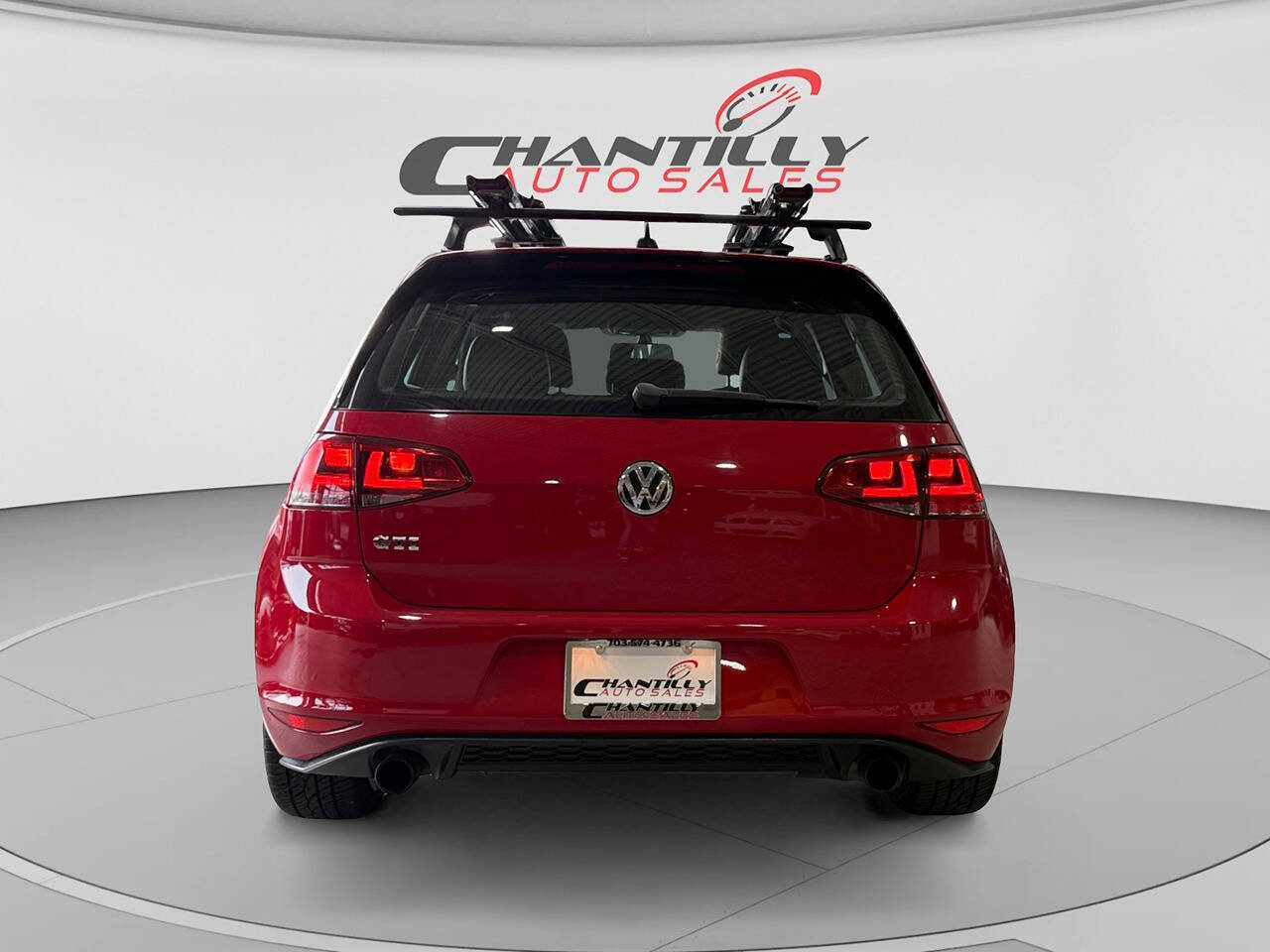 Used 2016 Volkswagen GTI SE w/ Lighting Package (SEL) FWD image 4