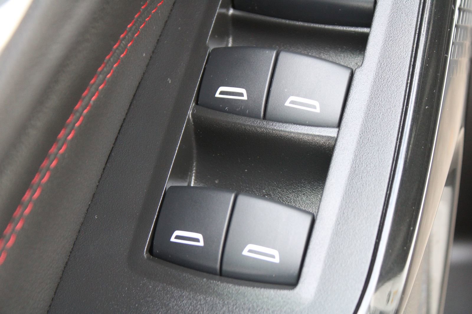 Used 2024 Chevrolet Trax RS image 19