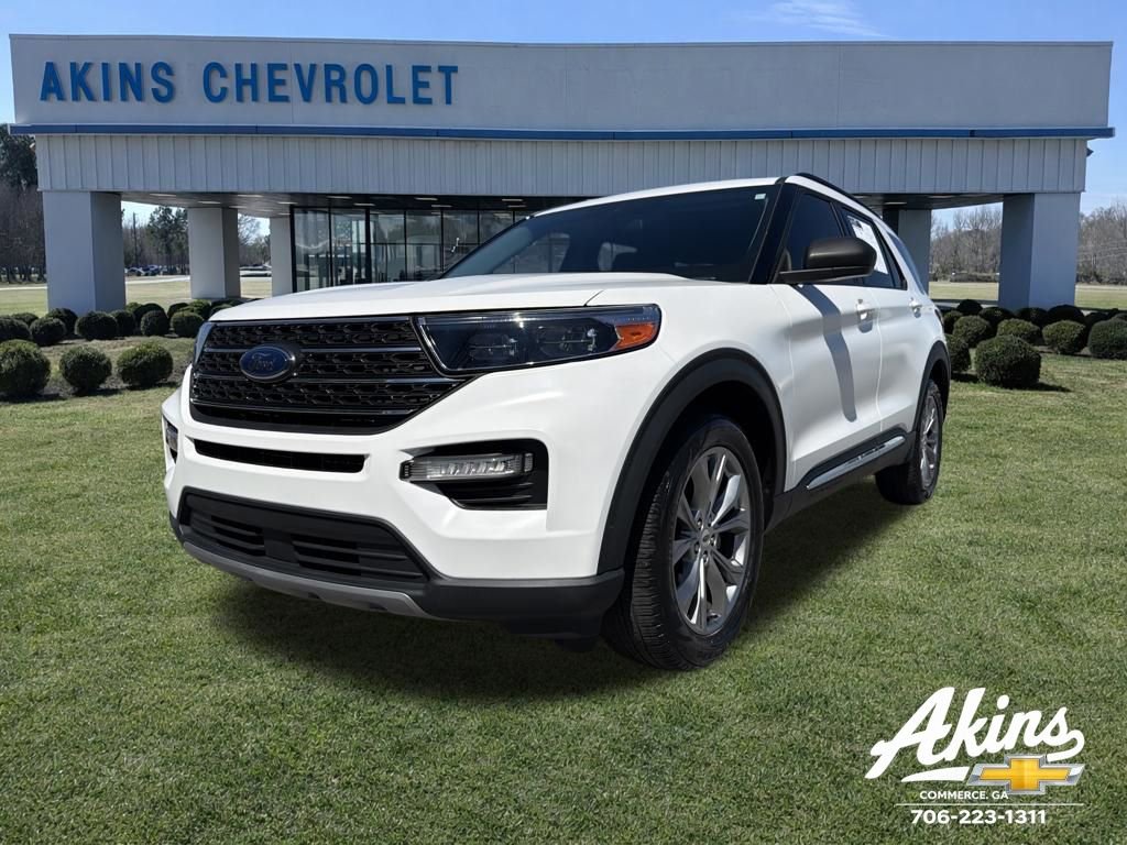 Used 2022 Ford Explorer XLT w/ Equipment Group 202A image 1