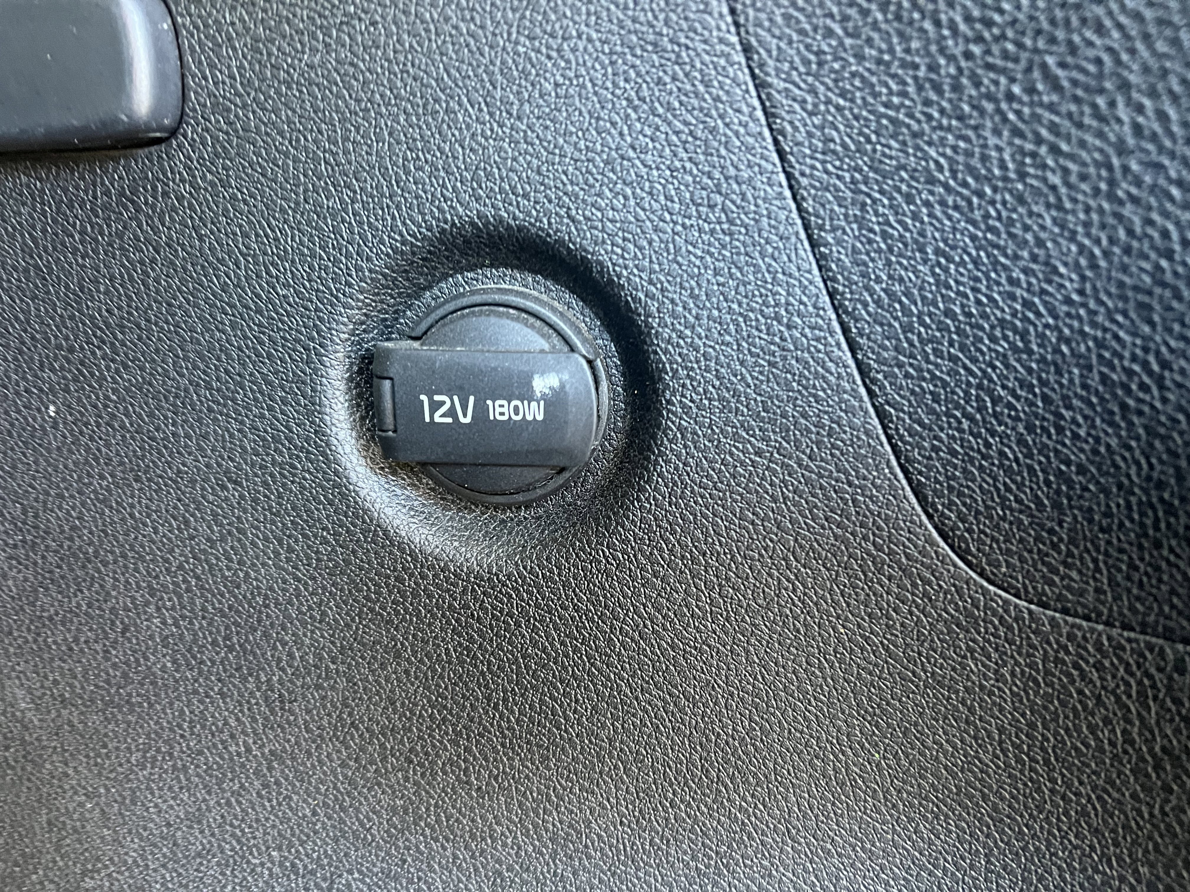 Used 2018 Kia Sorento LX image 11