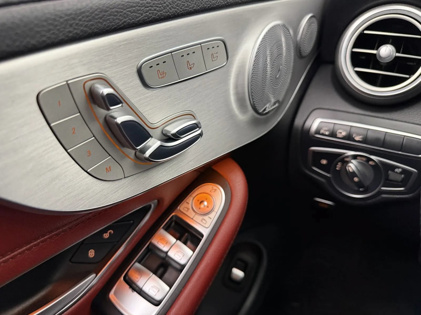 Used 2017 Mercedes-Benz C 300 Cabriolet image 22