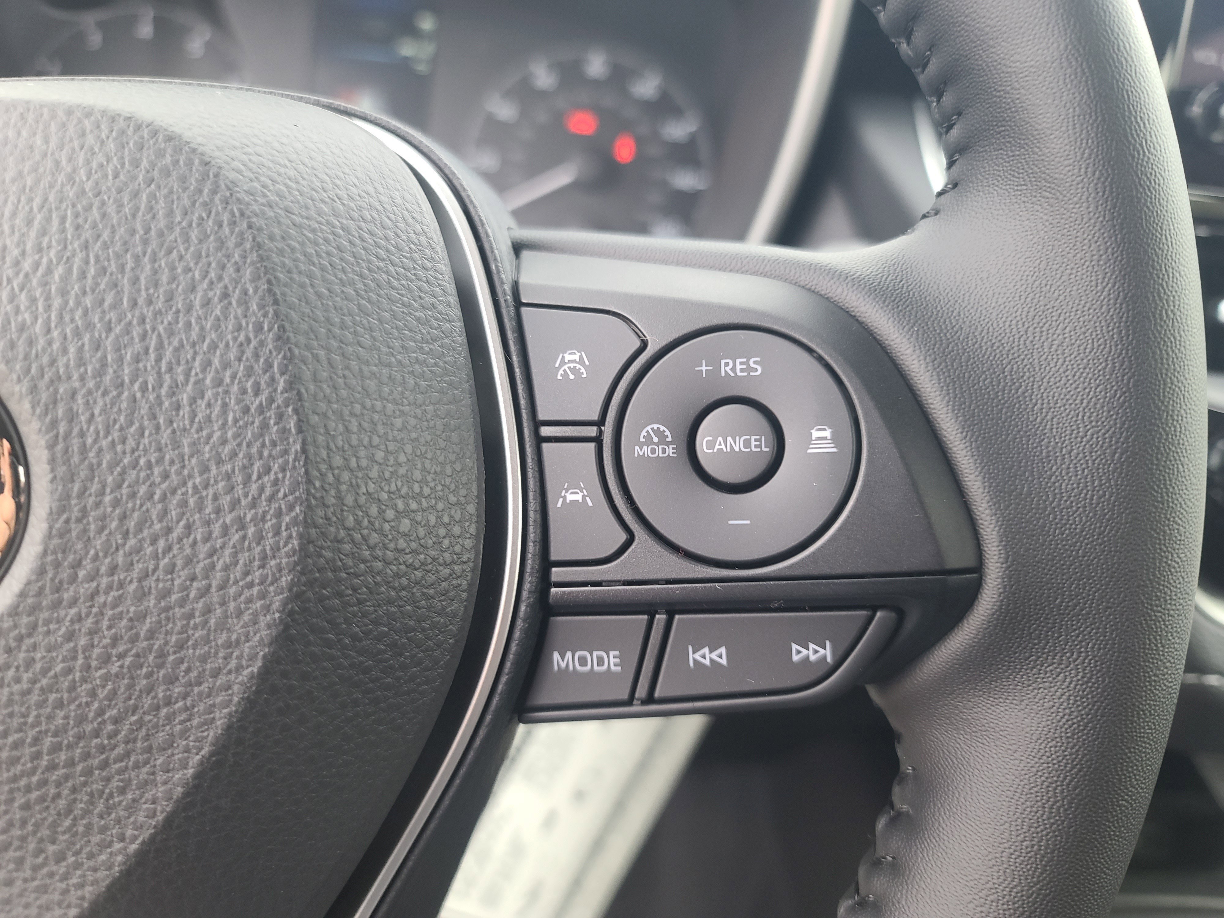 New 2025 Toyota Corolla SE image 28