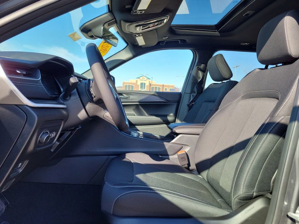 New 2025 Jeep Grand Cherokee Laredo X image 20