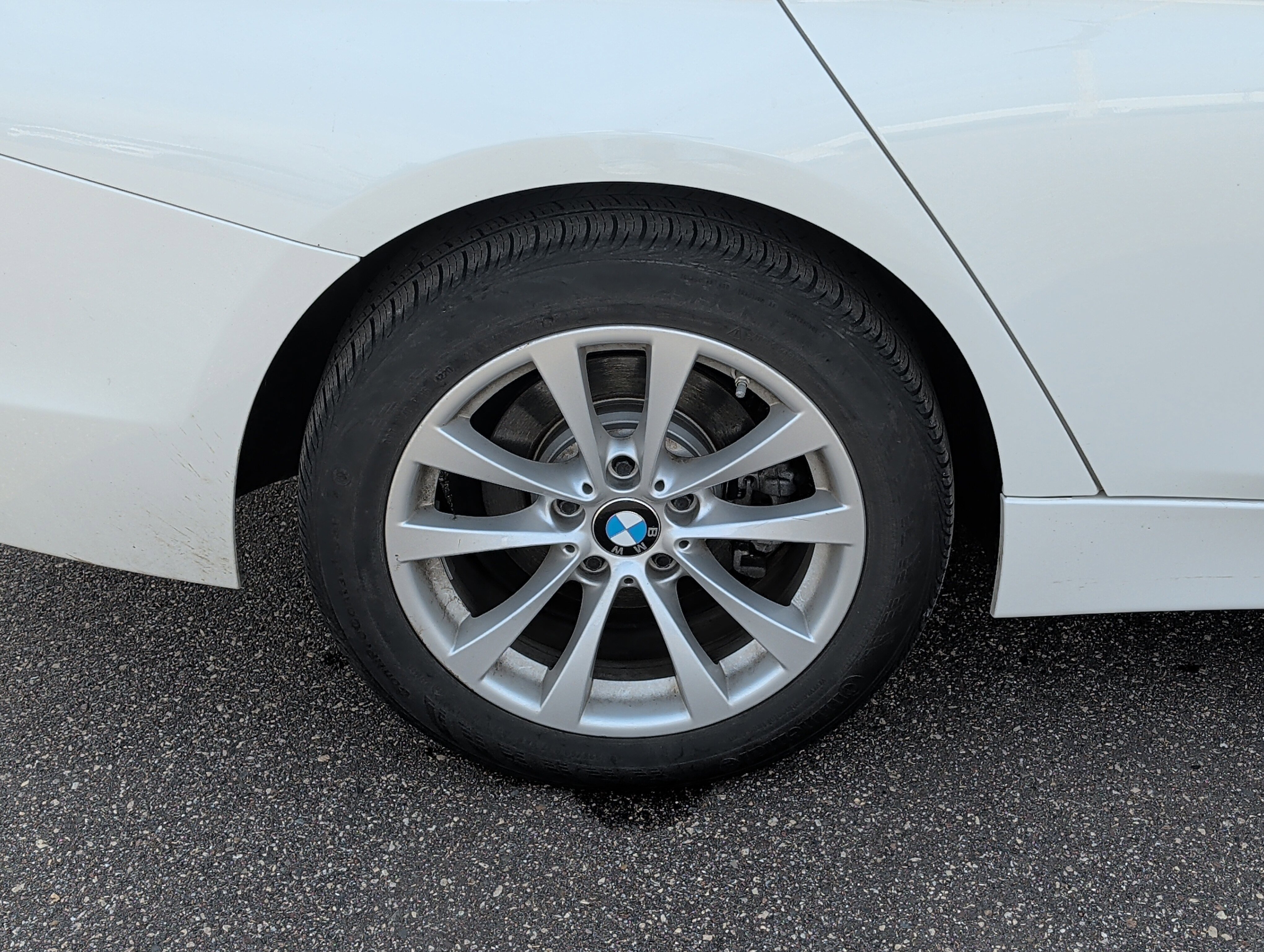 Used 2018 BMW 320i xDrive Sedan image 5