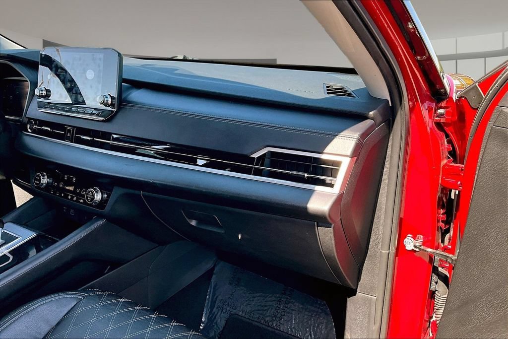 Used 2024 Mitsubishi Outlander SEL FWD image 16