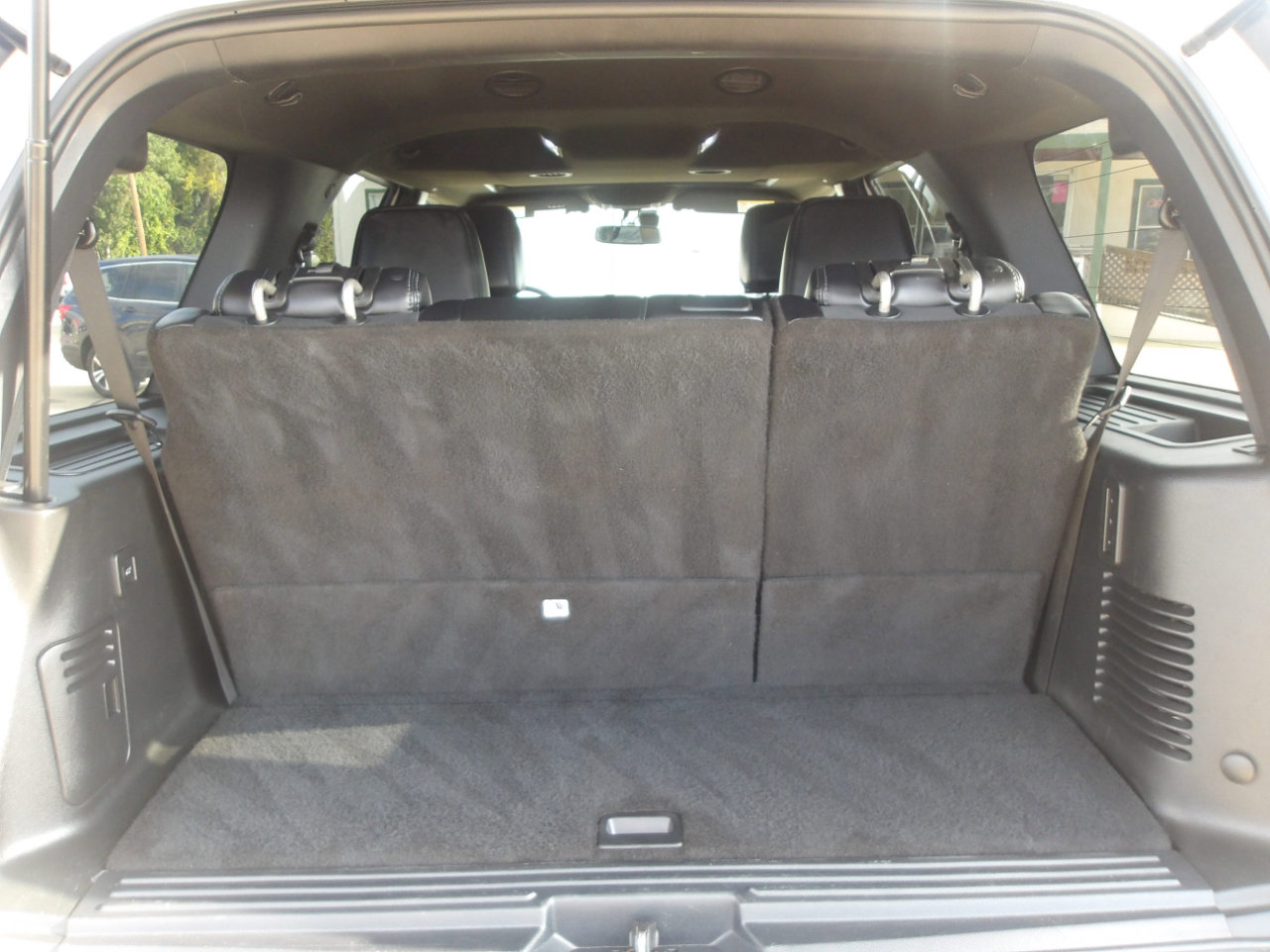 Used 2017 Ford Expedition Platinum image 13