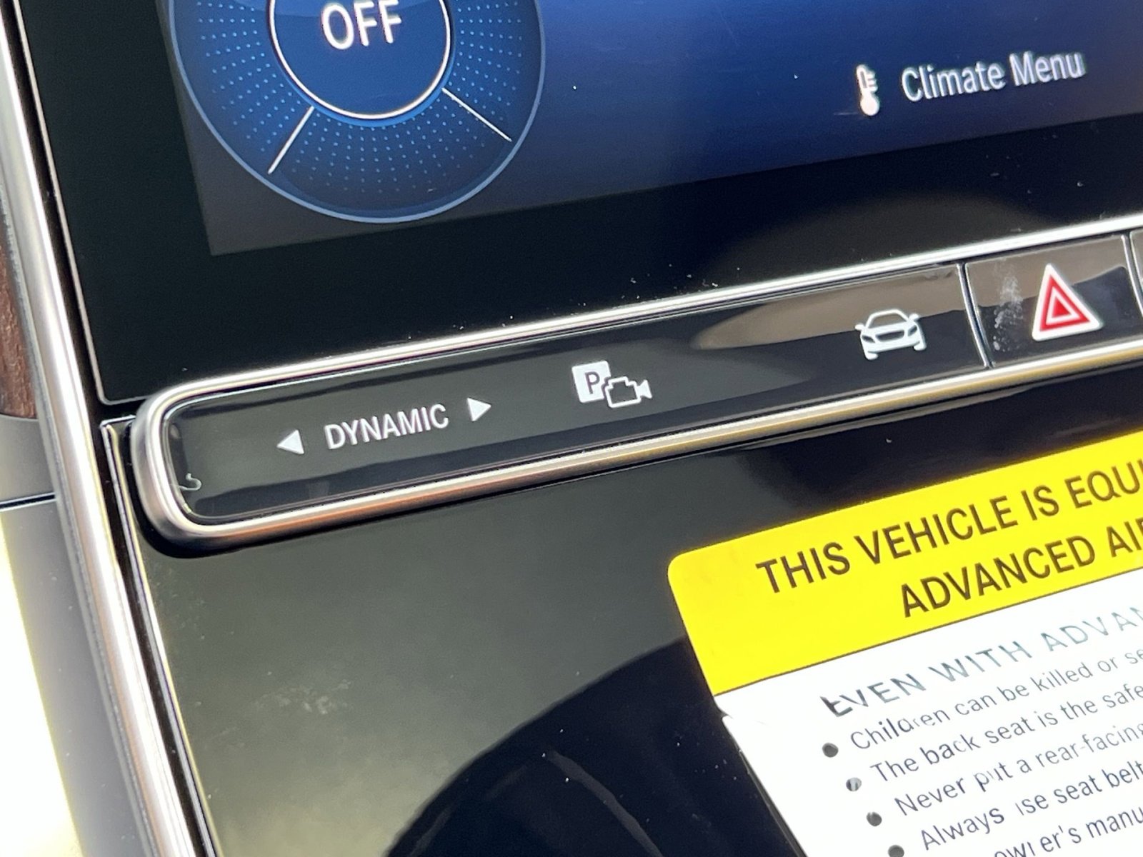 Certified 2025 Mercedes-Benz GLC 300 4MATIC image 32