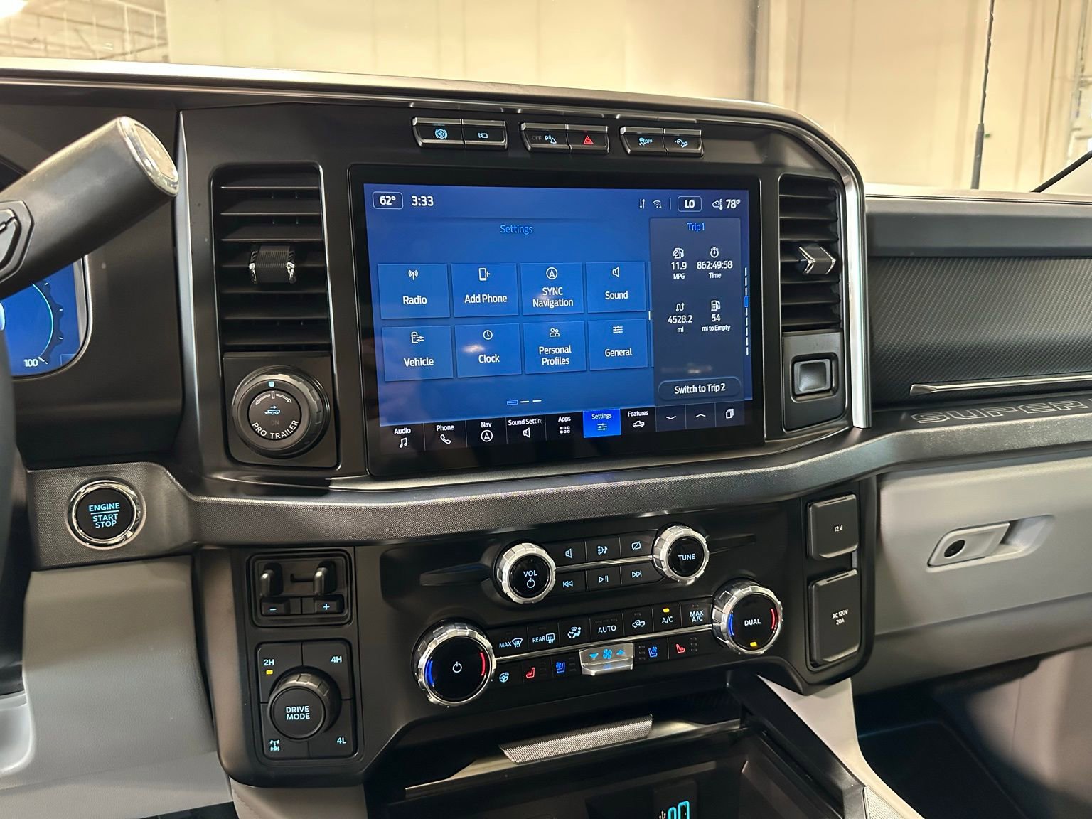 Used 2024 Ford F250 Limited w/ FX4 Off-Road Package image 29