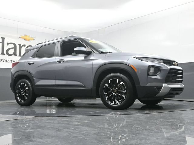 Used 2022 Chevrolet TrailBlazer LT FWD image 2