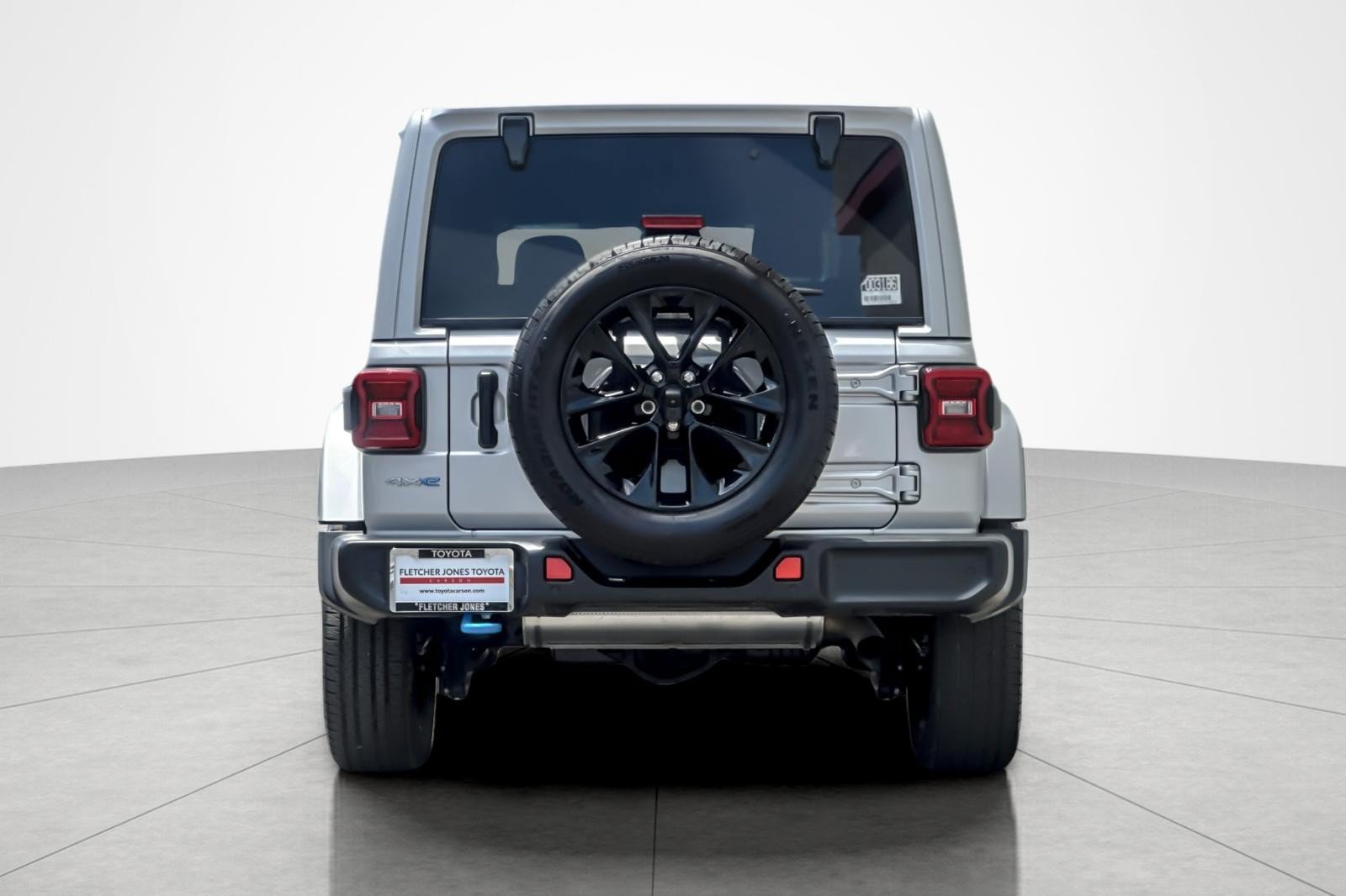 Used 2024 Jeep Wrangler Unlimited Sahara w/ Safety Group AWD/4WD image 4