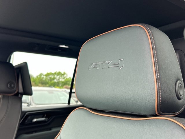 New 2026 GMC Yukon AT4 w/ AT4 Premium Plus Package AWD/4WD image 41