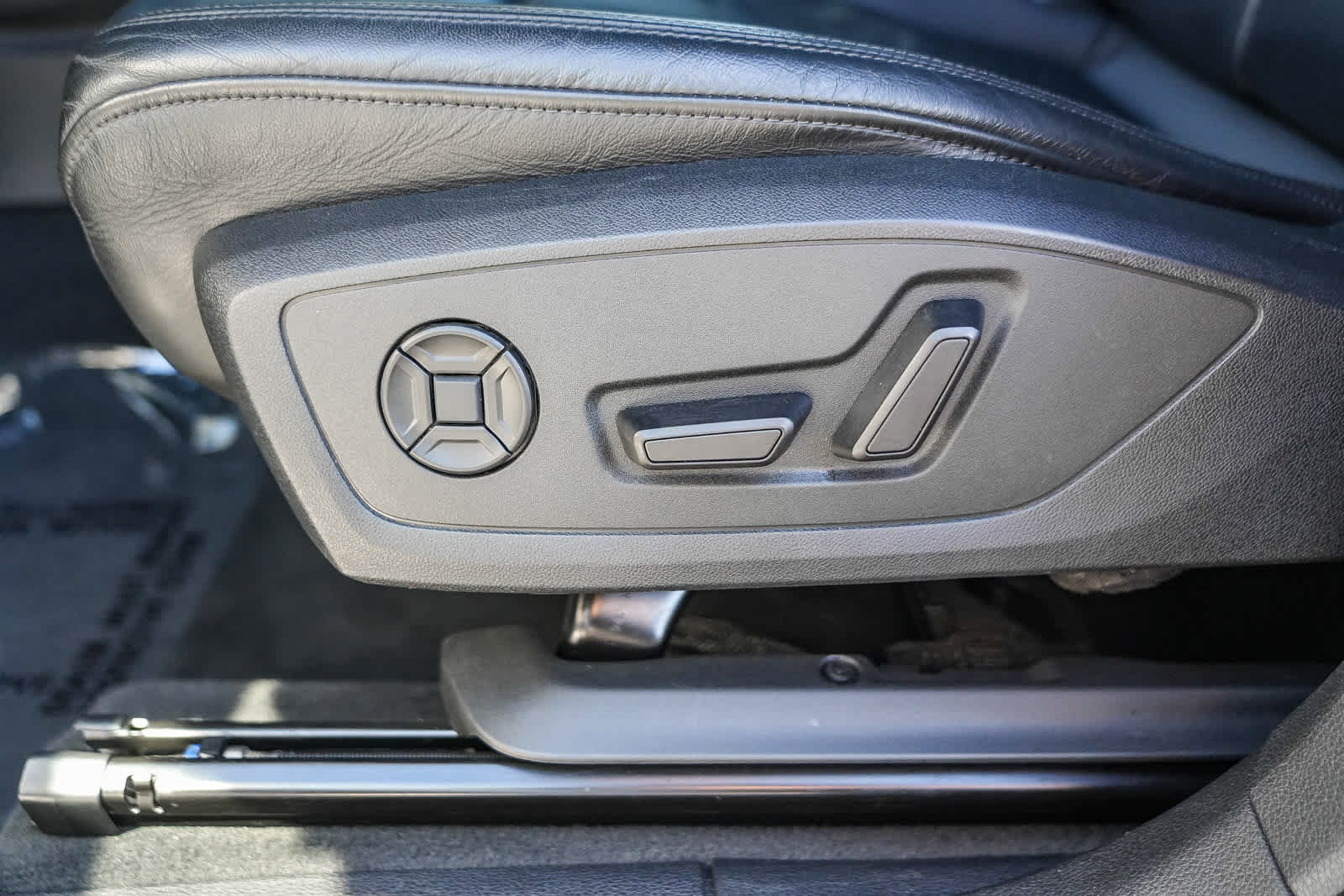 Used 2022 Audi Q3 2.0T Premium AWD/4WD image 21