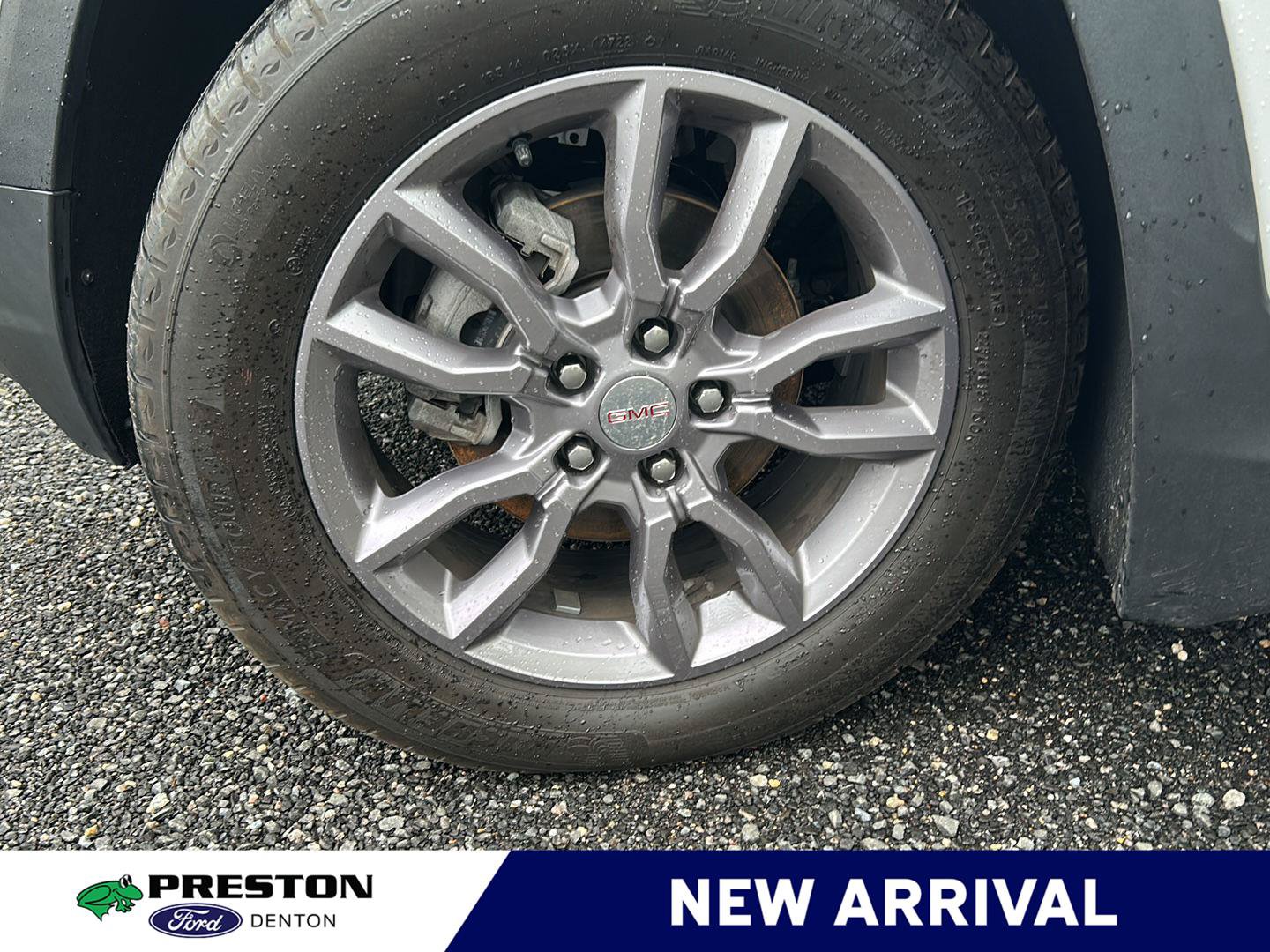 Used 2023 GMC Terrain SLT FWD image 3