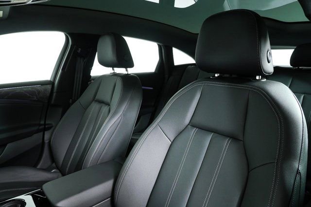 Certified 2025 Audi A6 e-tron Premium Plus w/ Premium Plus image 5