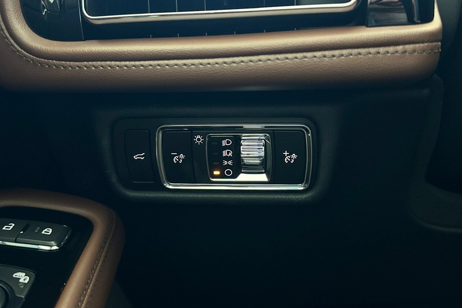 New 2026 Lincoln Aviator Reserve w/ Illumination Package RWD image 28