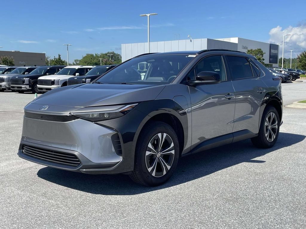 Used 2025 Toyota bZ4X FWD image 23