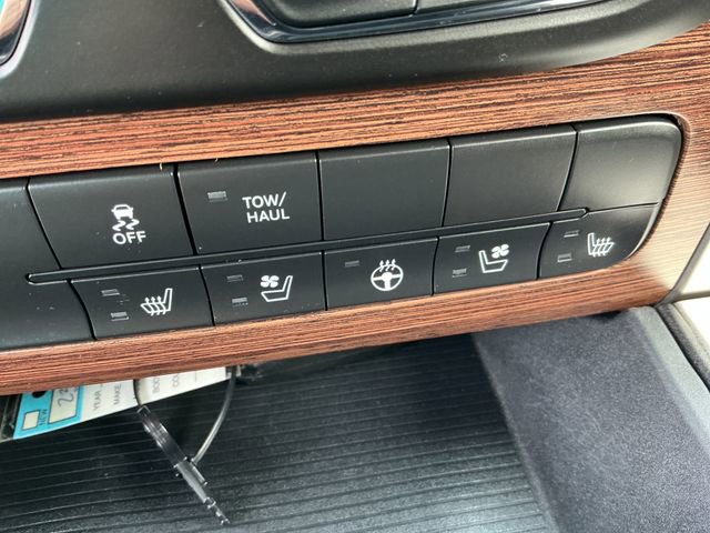 Used 2018 RAM 1500 Laramie w/ Convenience Group AWD/4WD image 56