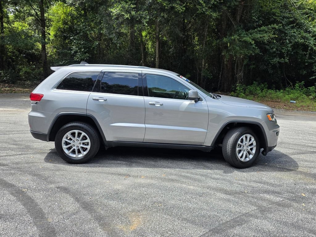 Used 2021 Jeep Grand Cherokee Laredo AWD/4WD image 33