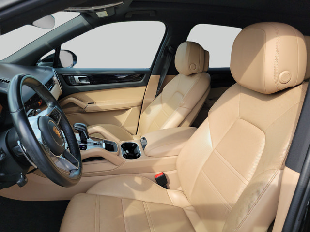 Used 2022 Porsche Cayenne Platinum Edition AWD/4WD image 21