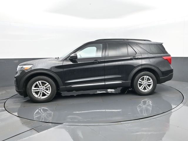 Used 2023 Ford Explorer XLT w/ Equipment Group 202A image 5