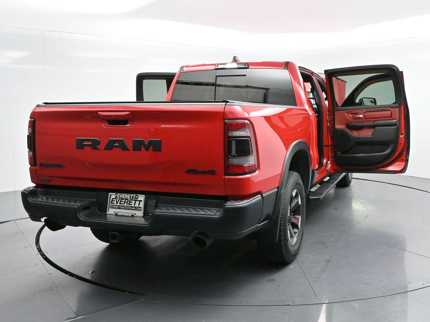 Used 2019 RAM 1500 Rebel w/ Level 1 Equipment Group AWD/4WD image 39