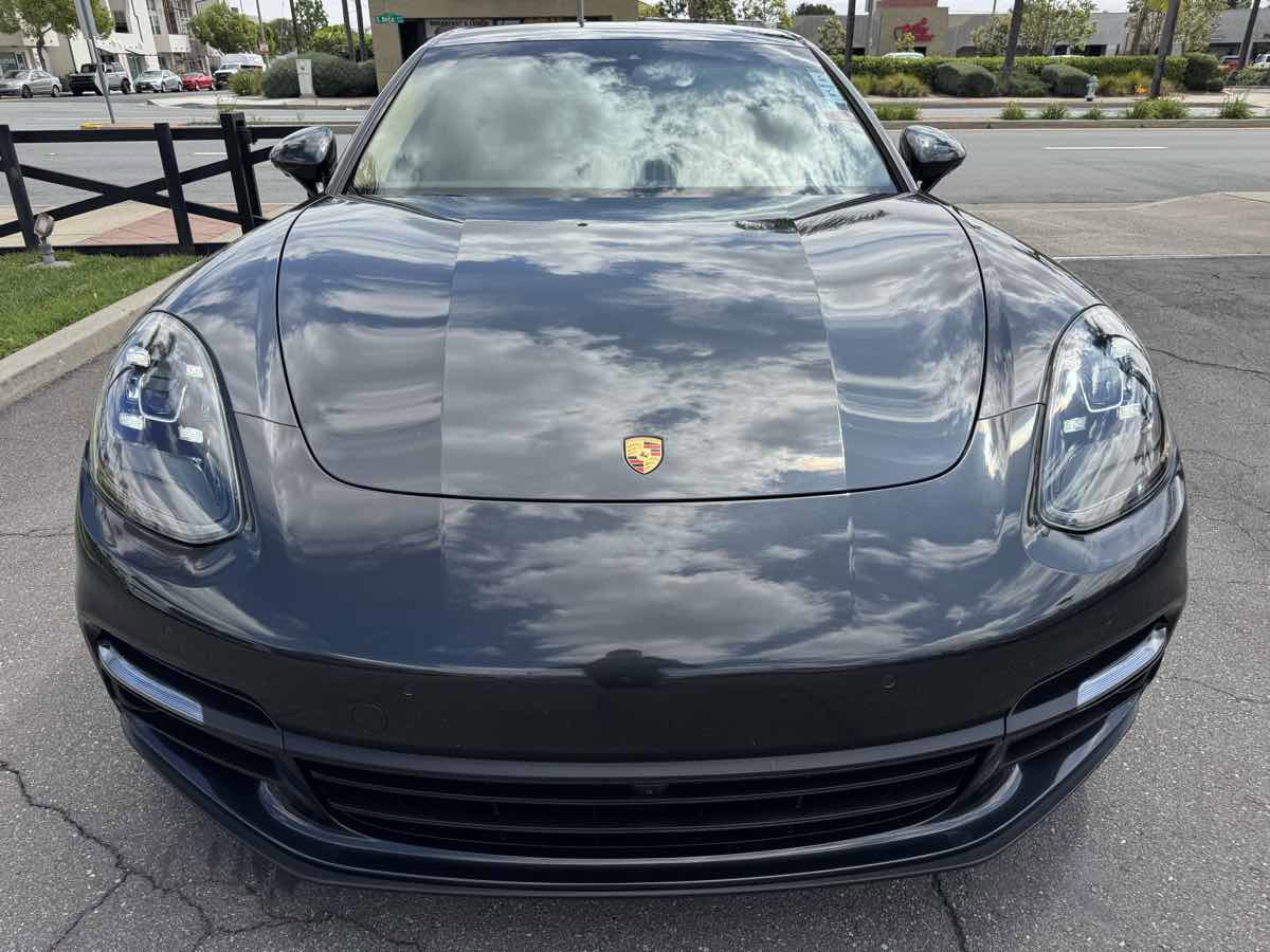 Used 2020 Porsche Panamera image 11
