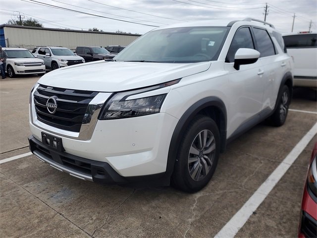 Used 2025 Nissan Pathfinder SL image 11