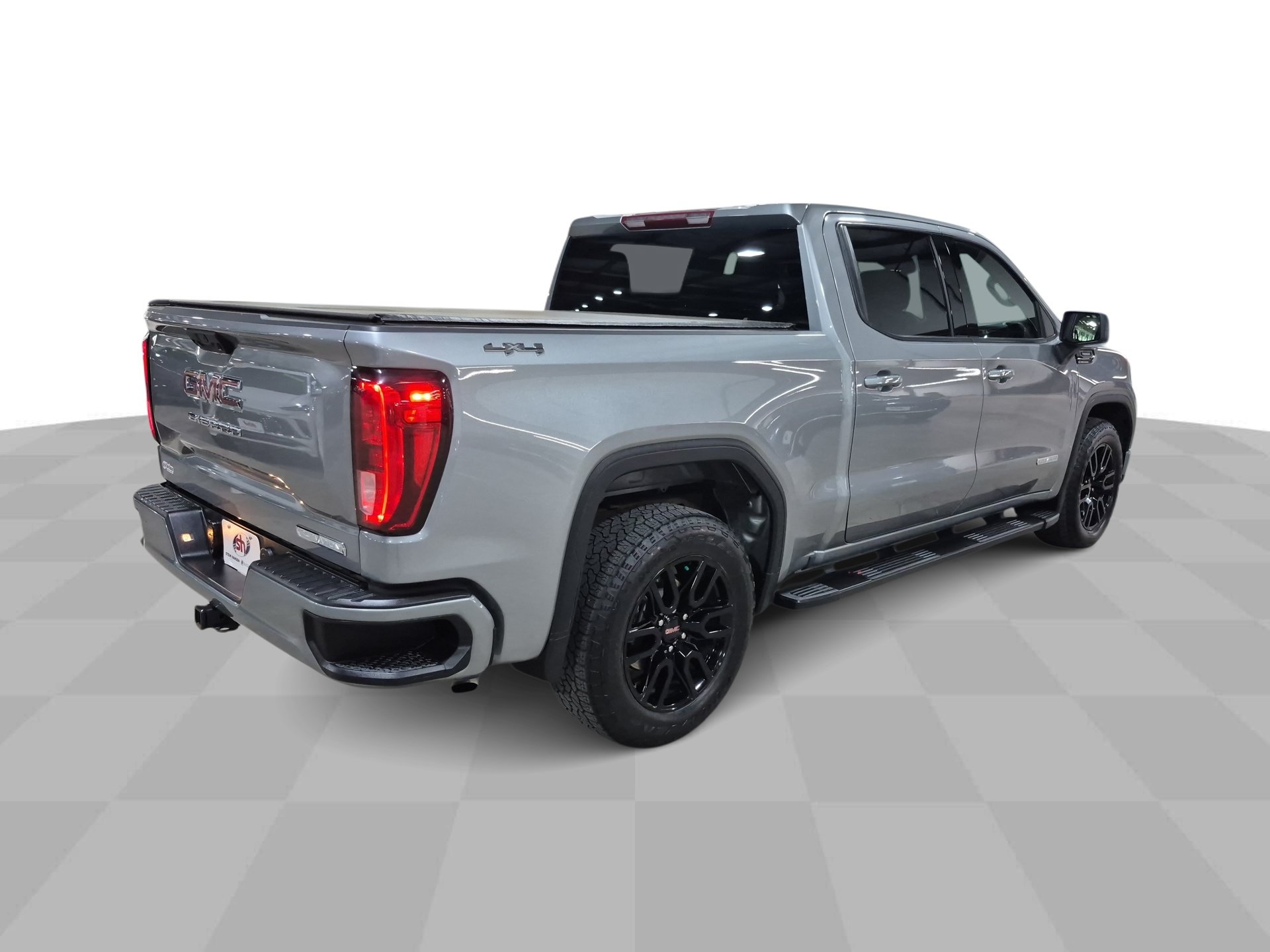 Used 2025 GMC Sierra 1500 Elevation AWD/4WD image 9