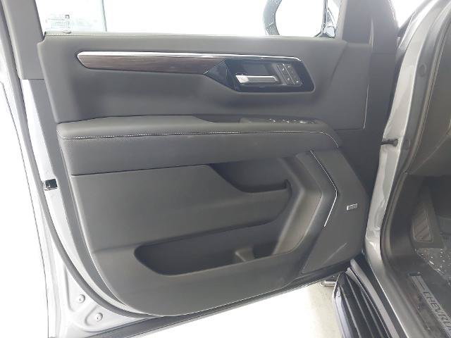 New 2026 Chevrolet Suburban Premier w/ Sun And Tow Package AWD/4WD image 25