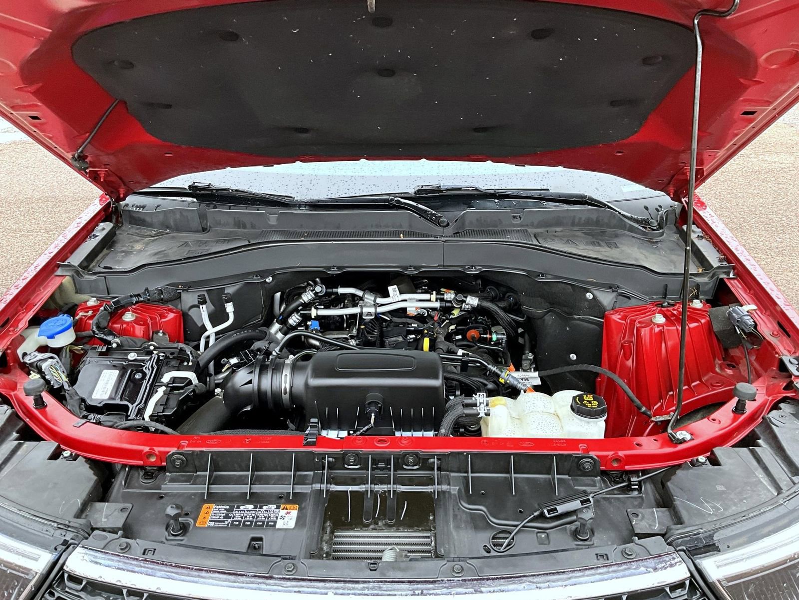 Used 2022 Ford Explorer XLT w/ Equipment Group 202A image 26