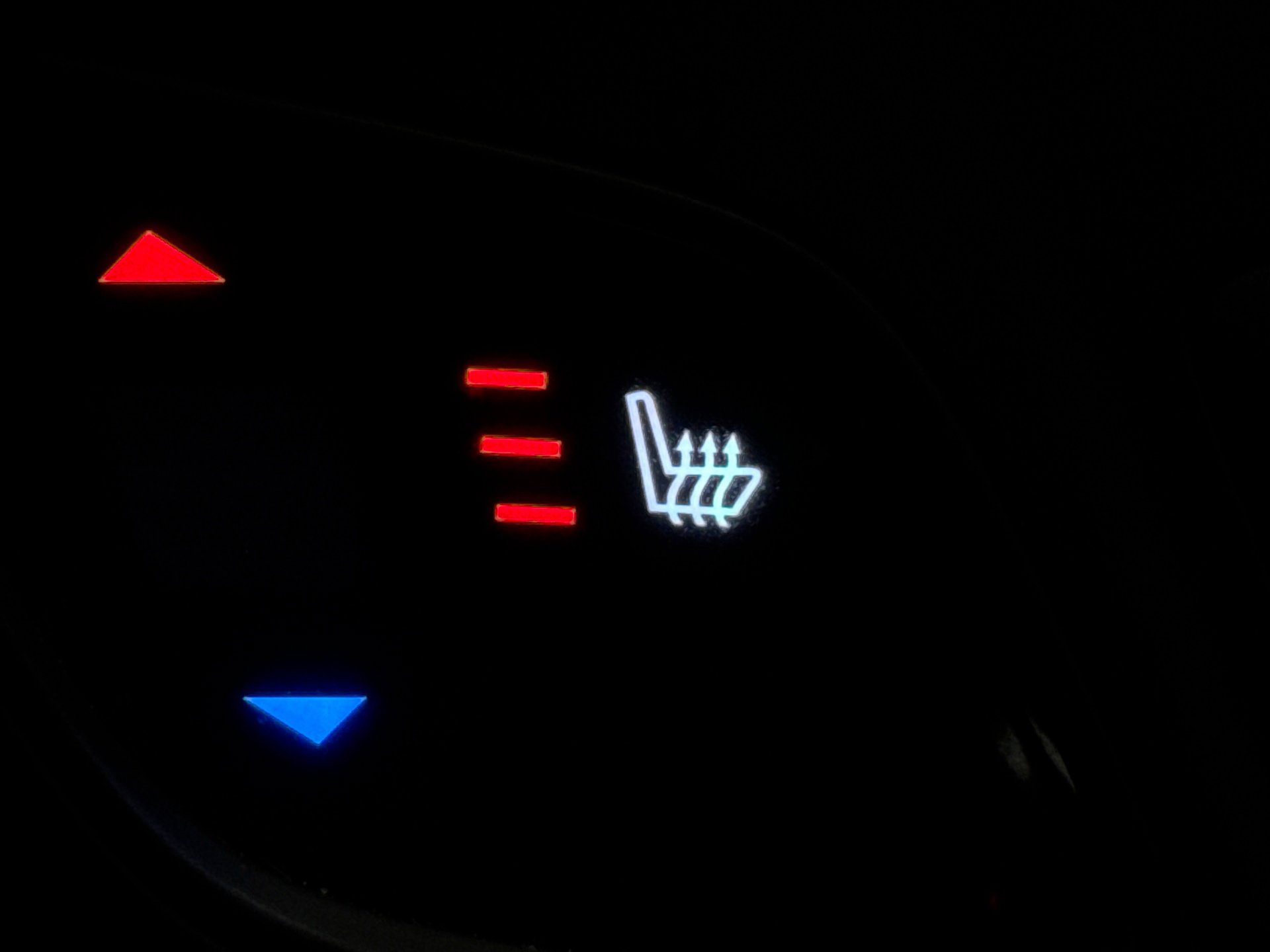 Used 2020 Buick Envision Premium w/ LPO, Interior Luxury Package image 22