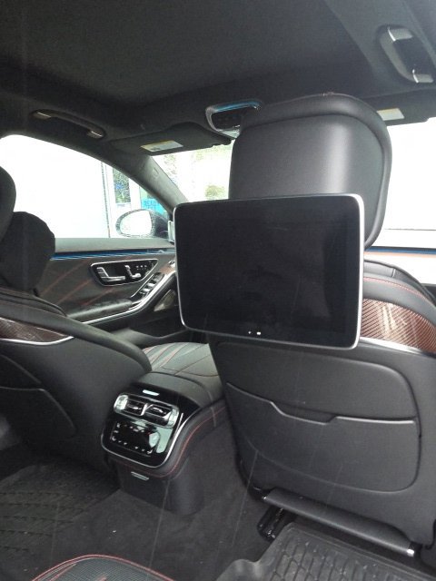 Used 2024 Mercedes-Benz S 63 AMG S image 44