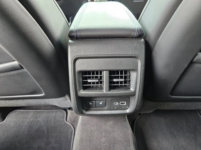 Used 2024 Cadillac XT4 Sport FWD image 11