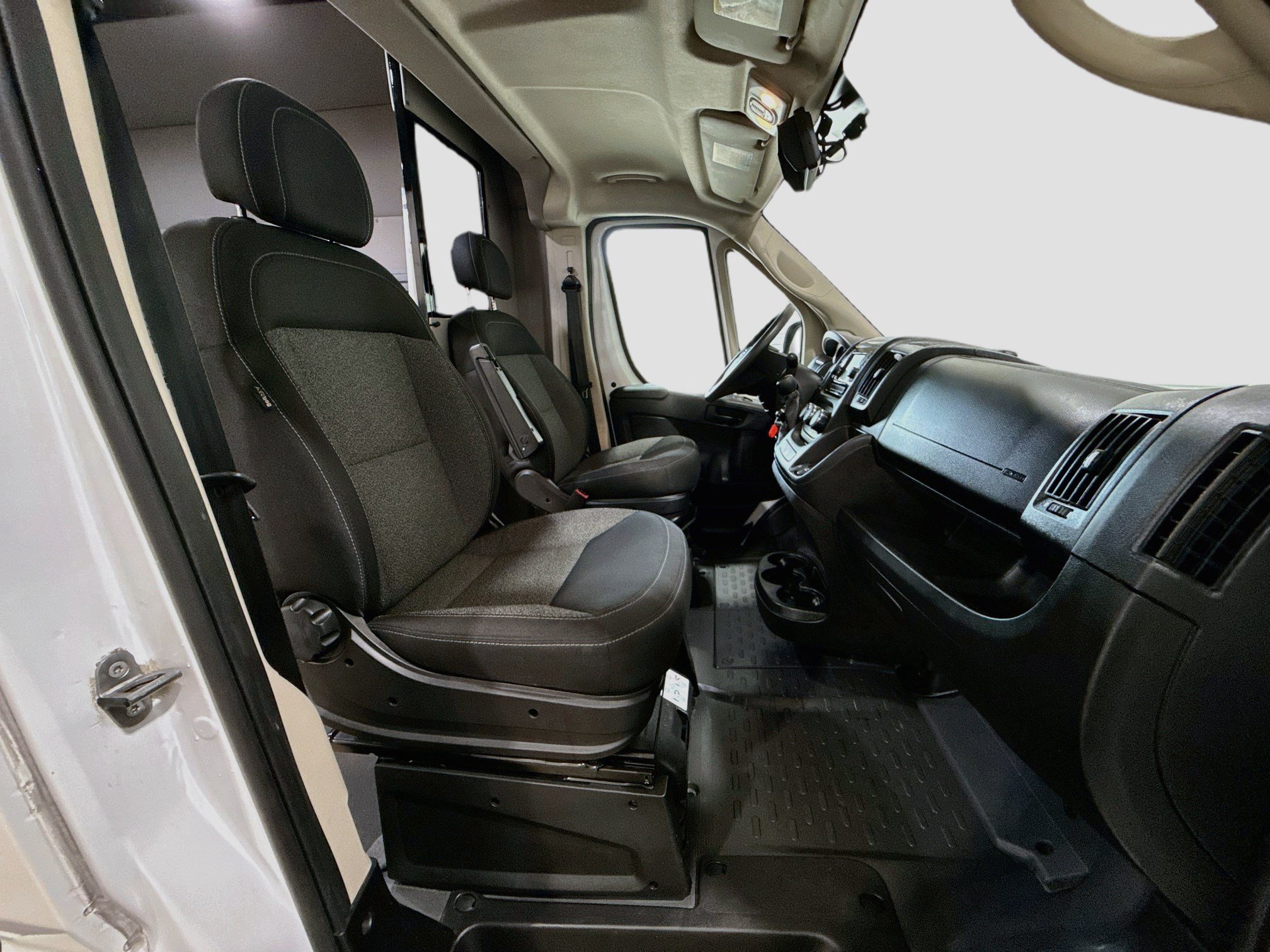 Used 2021 RAM ProMaster 1500 FWD image 24