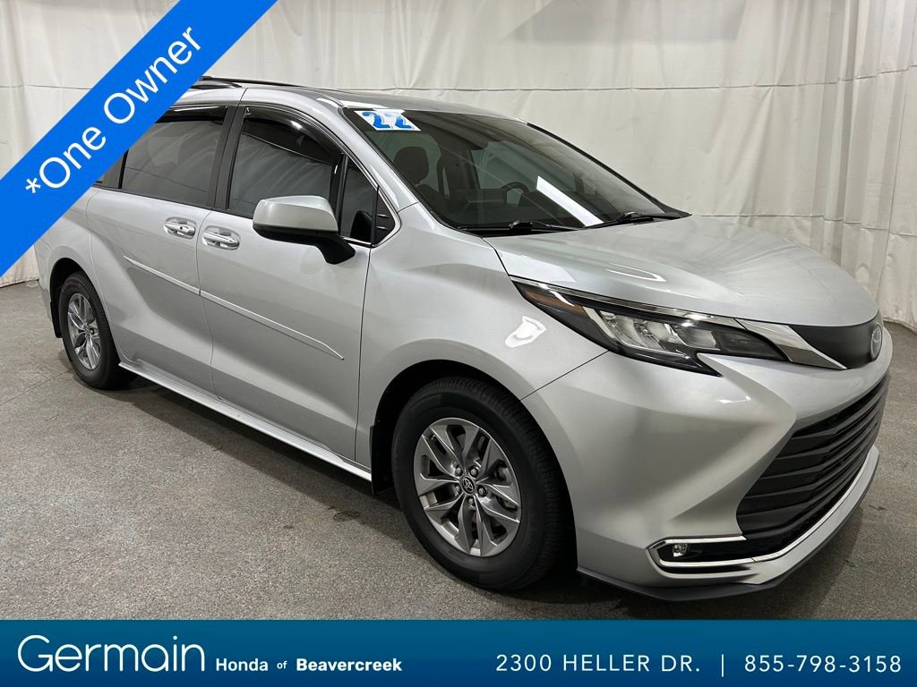Used 2022 Toyota Sienna XLE