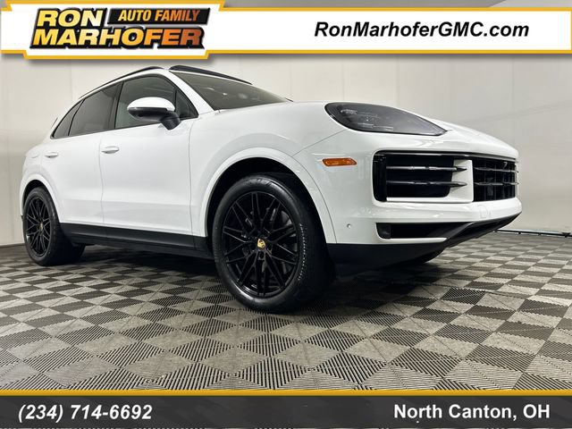 Used 2024 Porsche Cayenne AWD/4WD image 1