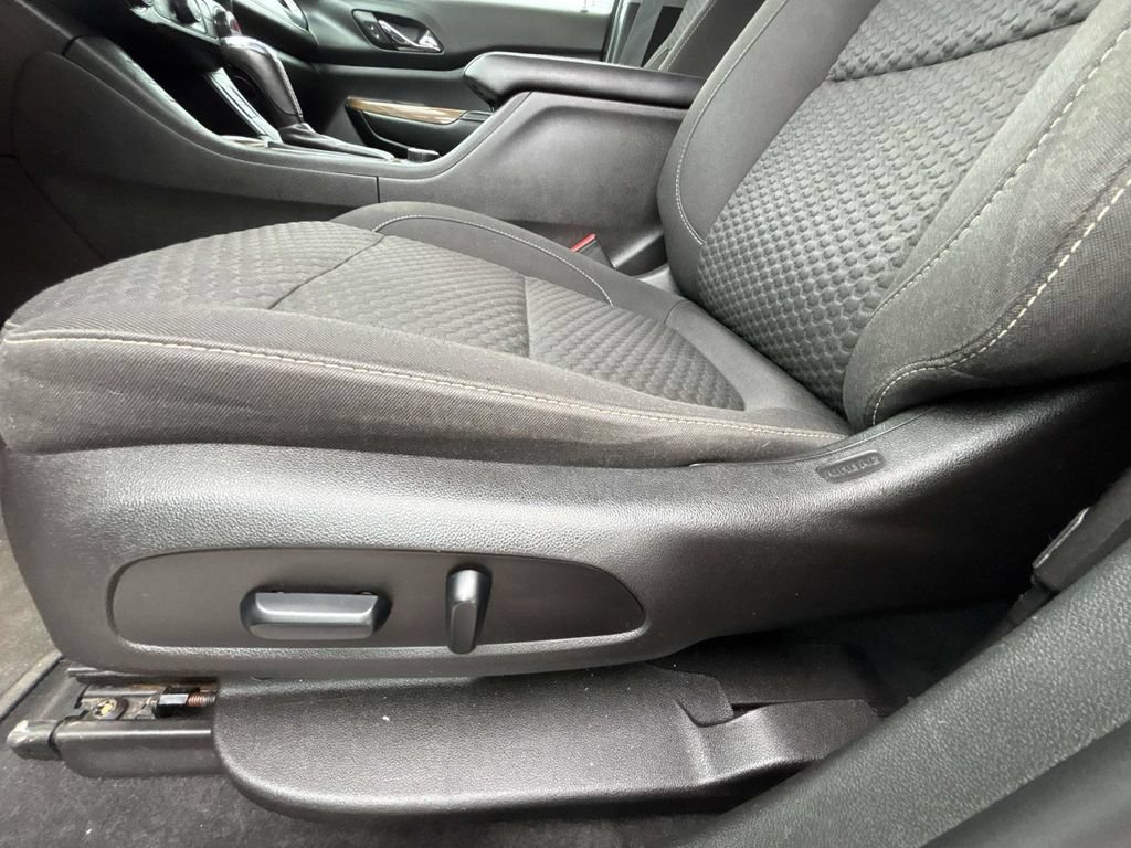 Used 2018 GMC Acadia SLE AWD/4WD image 12