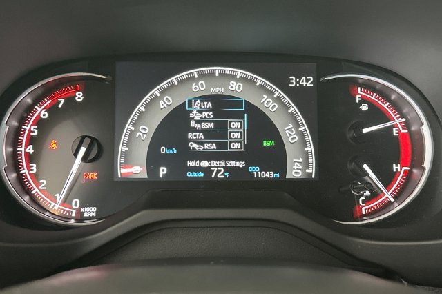 Certified 2025 Toyota RAV4 XLE w/ Convenience Package FWD image 29