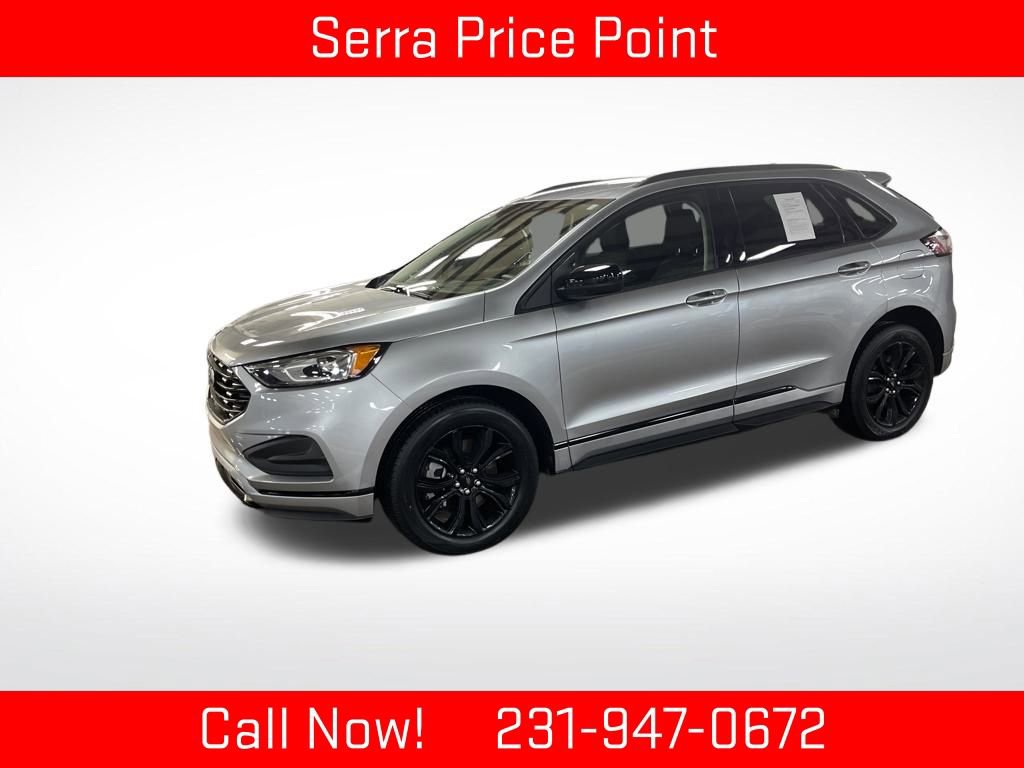 Used 2022 Ford Edge SE w/ Black Appearance Package