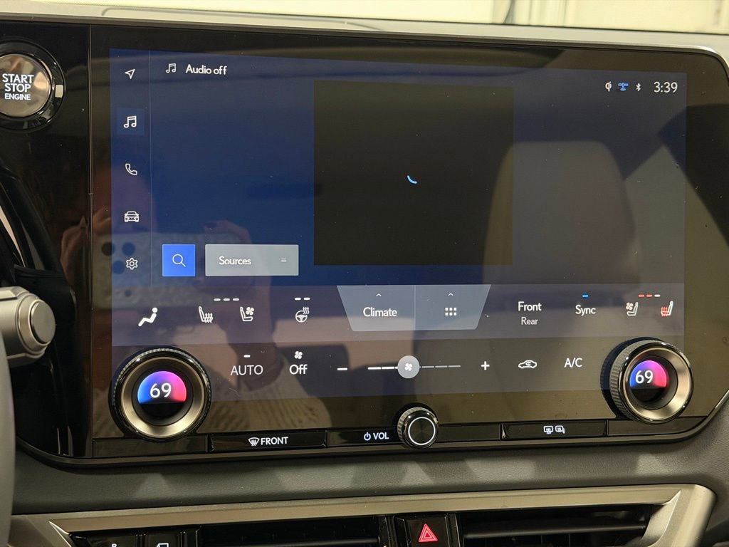 Used 2024 Lexus RX 350 AWD image 6