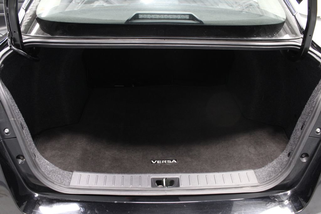 Certified 2024 Nissan Versa SV FWD image 16