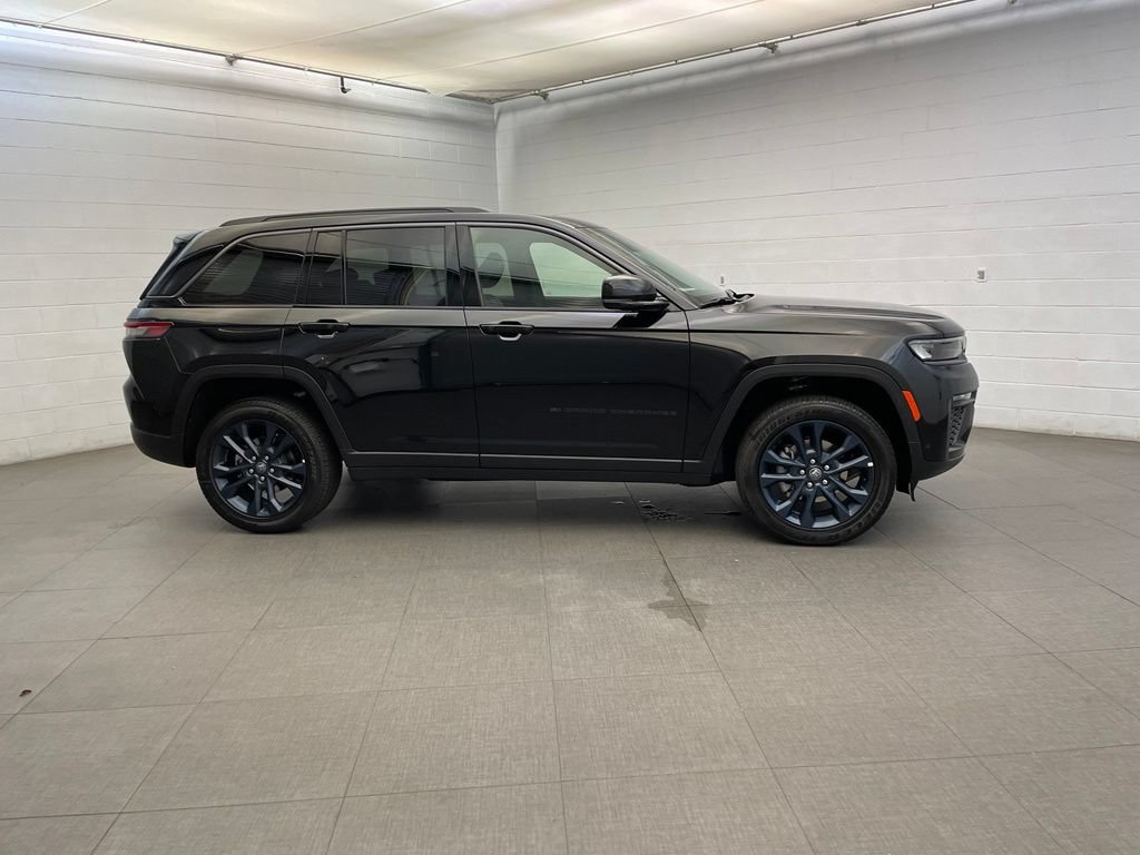 New 2026 Jeep Grand Cherokee Limited AWD/4WD image 2
