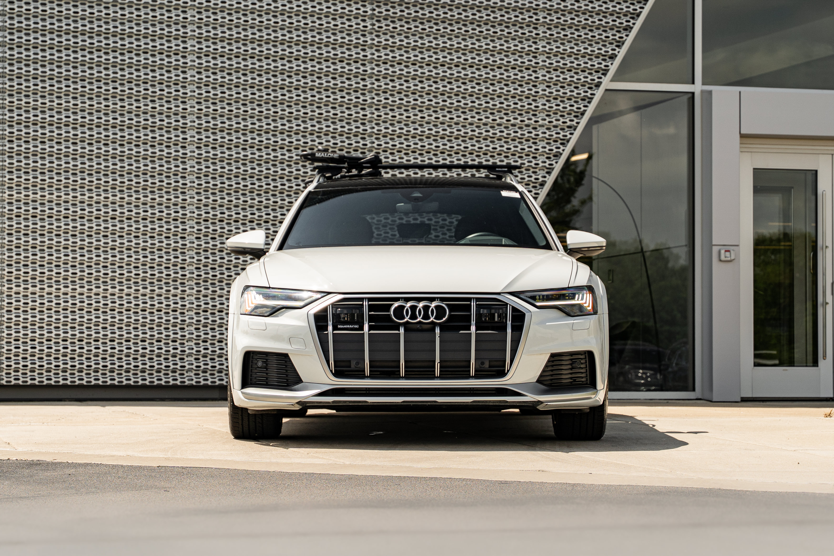 Certified 2025 Audi A6 3.0T allroad Prestige AWD/4WD image 35